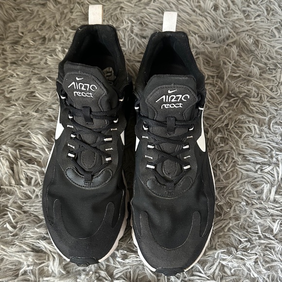 Nike Air Max 270 React - Picture 2 of 5